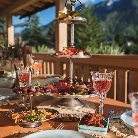 בית נופש Luxus Ferienhaus Im Salzkammergut באד אאוסי