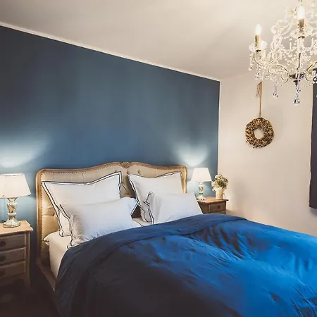 Luxus Fuer Familie Und Hund